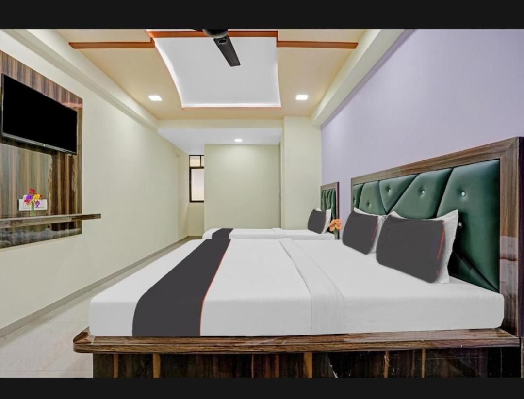 Hotel Ggc Inn 阿穆达巴 外观 照片