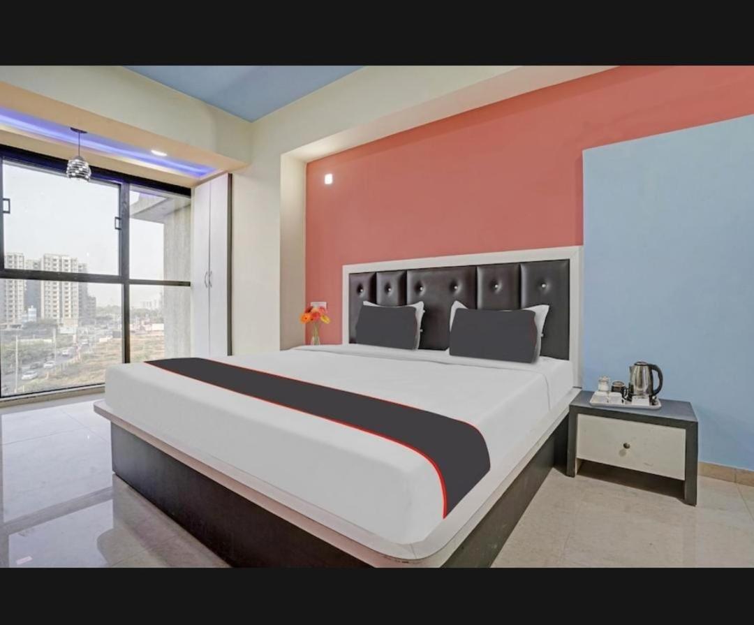 Hotel Ggc Inn 阿穆达巴 外观 照片