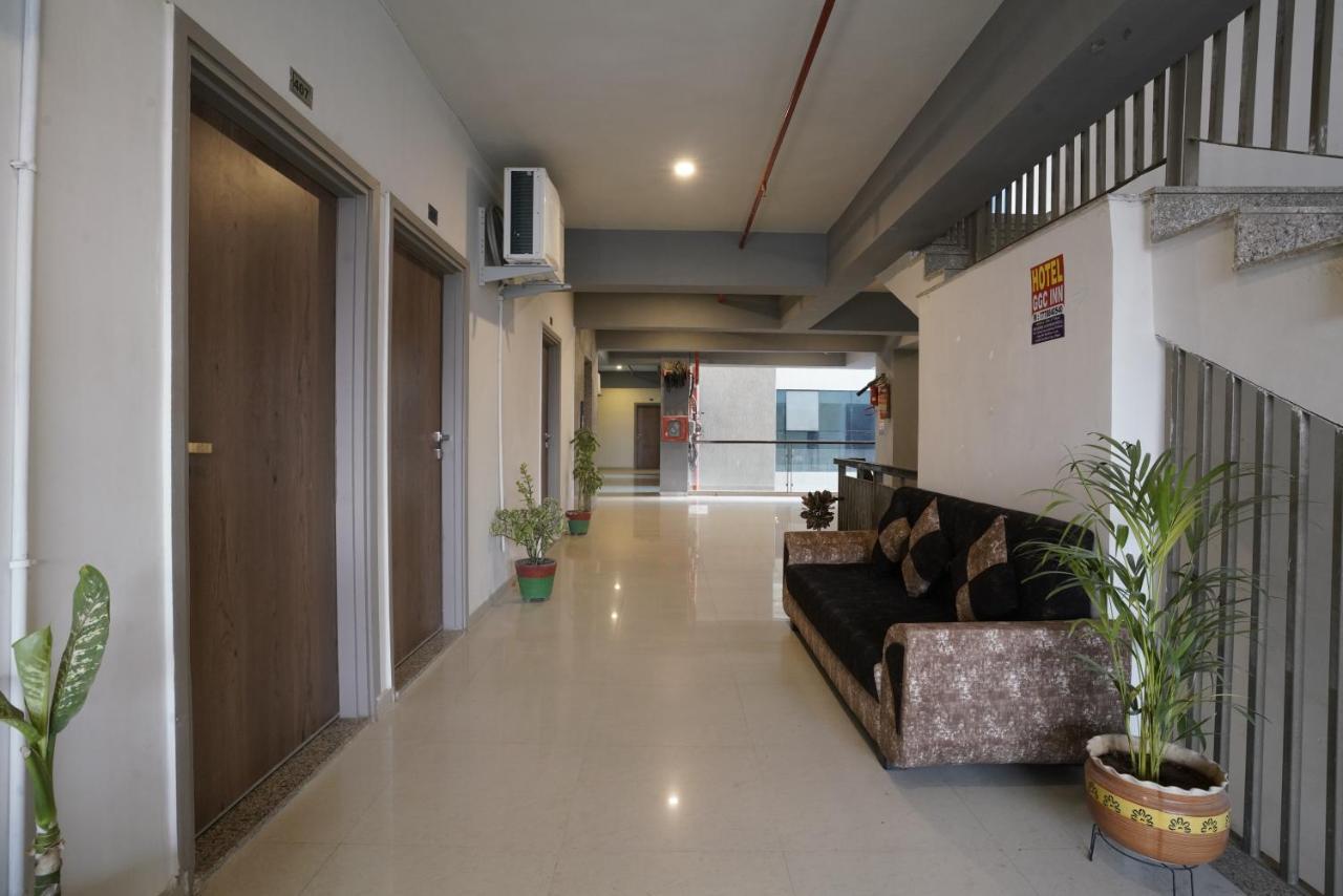 Hotel Ggc Inn 阿穆达巴 外观 照片